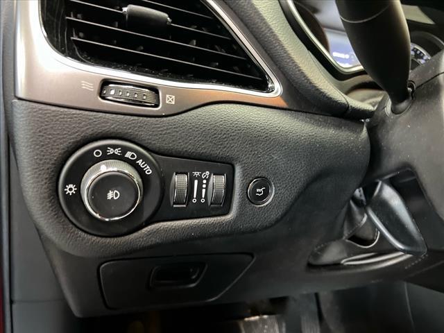 used 2020 Jeep Cherokee car, priced at $17,402