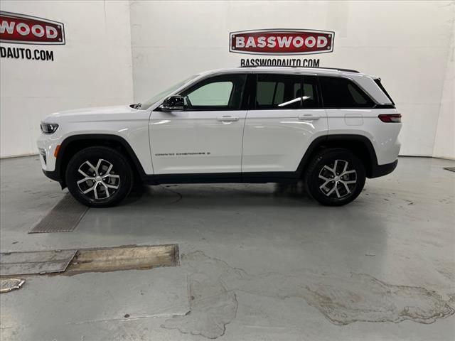 used 2023 Jeep Grand Cherokee car, priced at $31,595