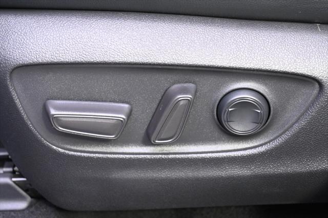 used 2022 Toyota Highlander car, priced at $32,997