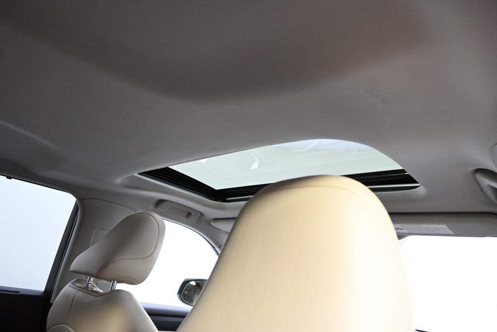 used 2022 Toyota Highlander car, priced at $33,995
