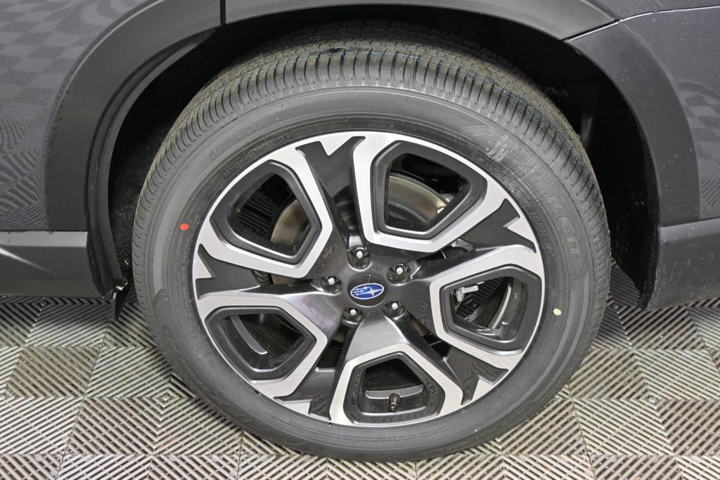 new 2025 Subaru Ascent car, priced at $51,681