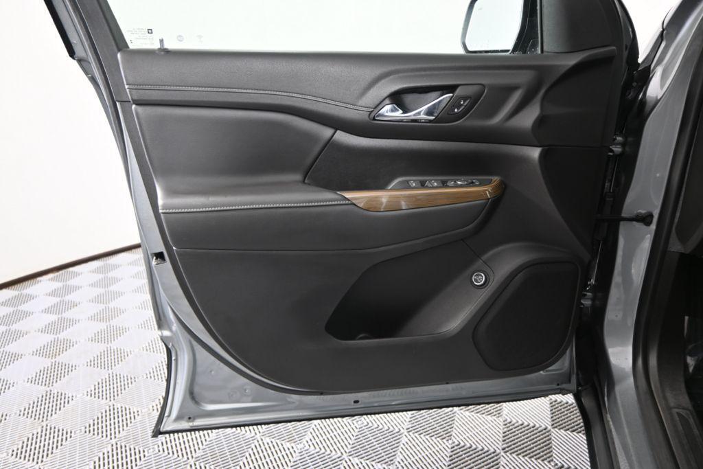 used 2023 GMC Acadia car, priced at $27,495