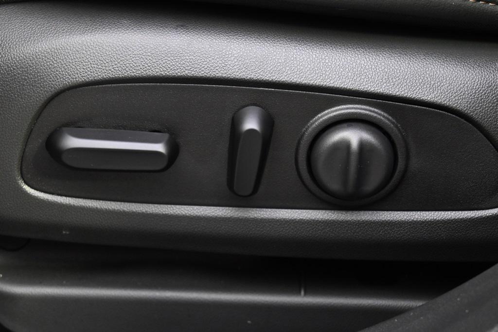 used 2025 Buick Envista car, priced at $27,777