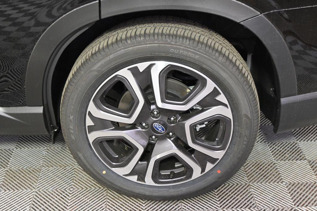 new 2025 Subaru Ascent car, priced at $51,681