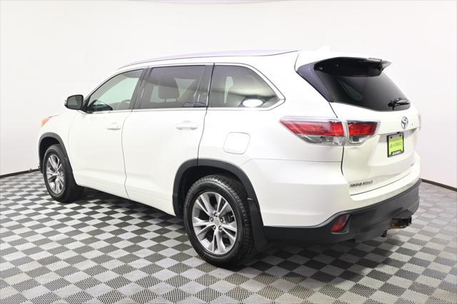 used 2014 Toyota Highlander car, priced at $15,595