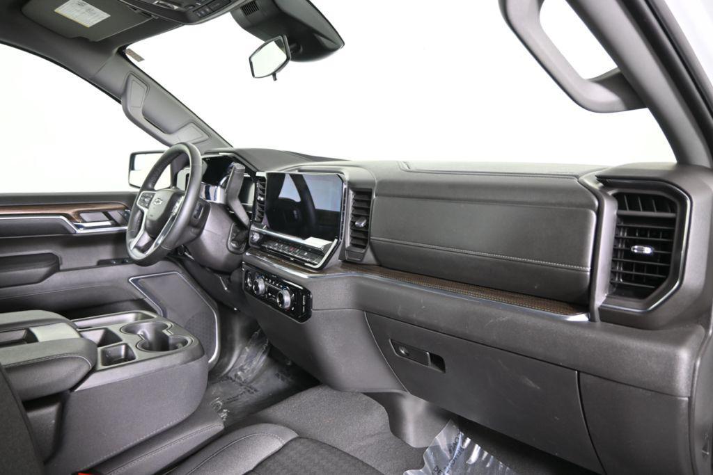 used 2024 Chevrolet Silverado 1500 car, priced at $43,995