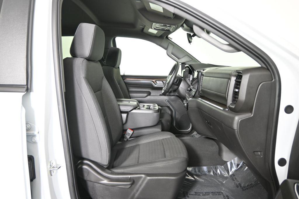 used 2024 Chevrolet Silverado 1500 car, priced at $43,995