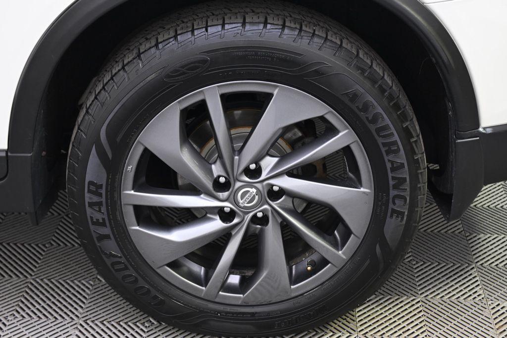 used 2016 Nissan Rogue car, priced at $10,777