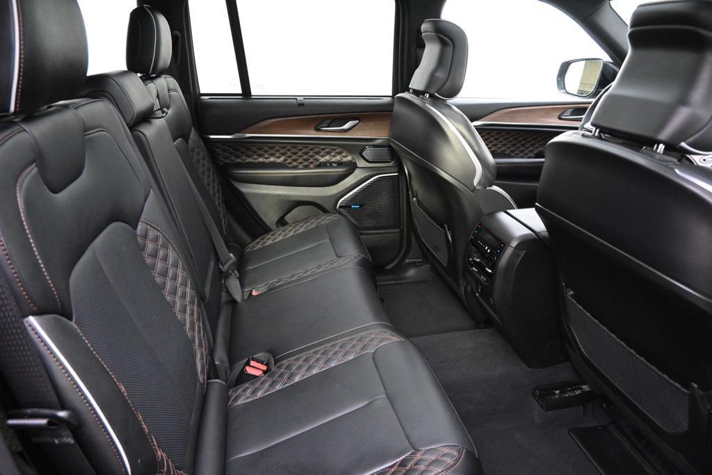 used 2022 Jeep Grand Cherokee car, priced at $35,597