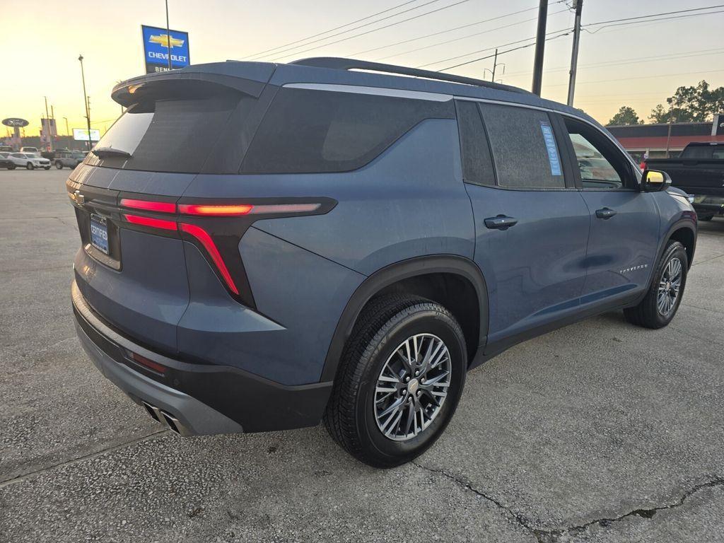 used 2025 Chevrolet Traverse car, priced at $38,995