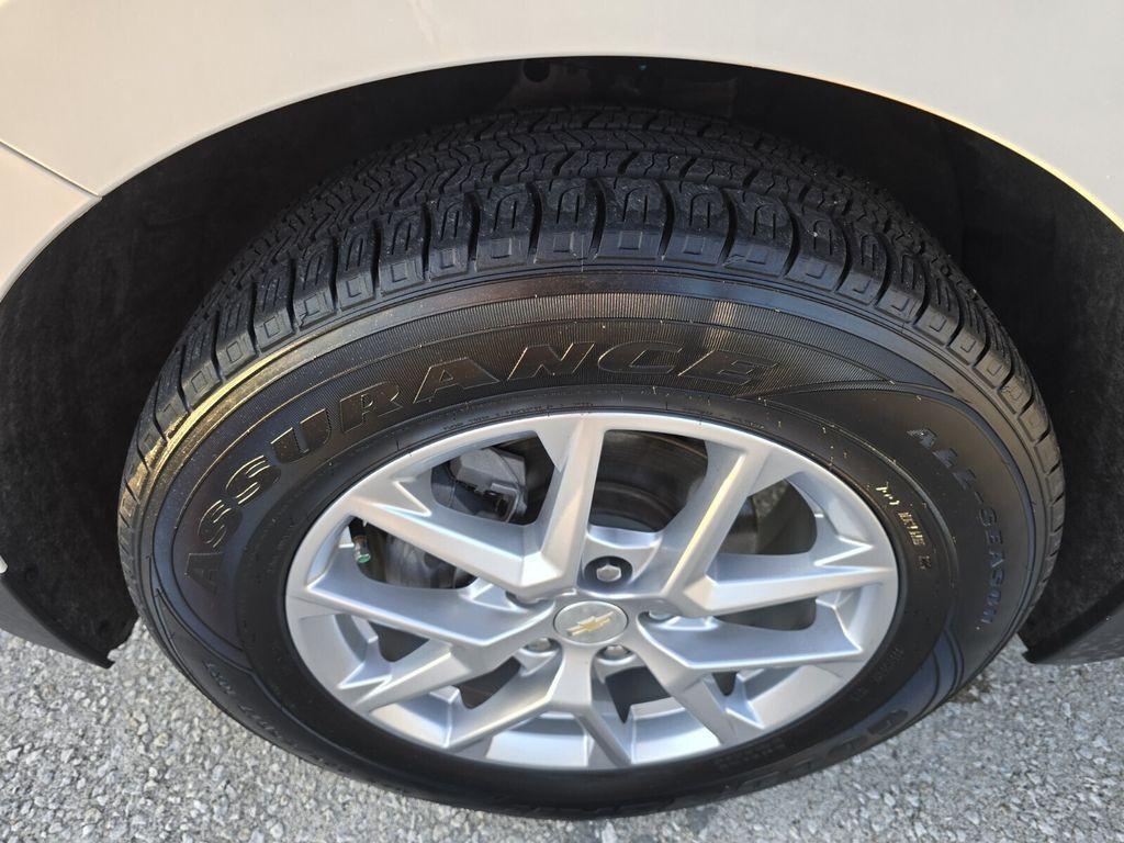 used 2023 Chevrolet Equinox car, priced at $21,995