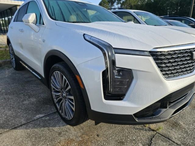 used 2024 Cadillac XT4 car, priced at $36,995