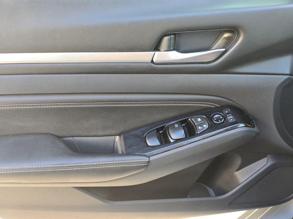 used 2023 Nissan Altima car, priced at $24,994