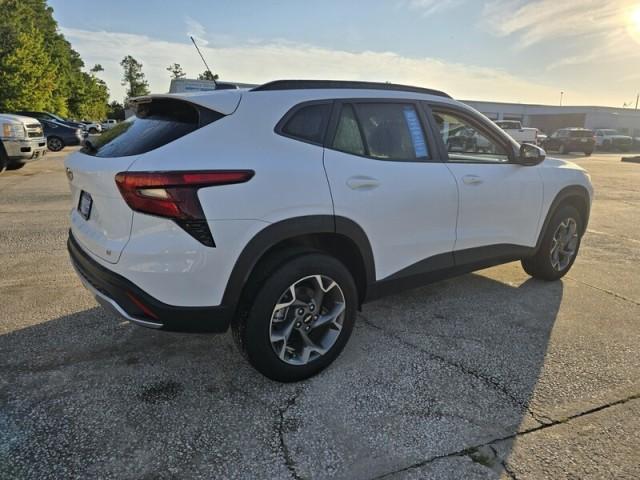 used 2025 Chevrolet Trax car, priced at $24,995