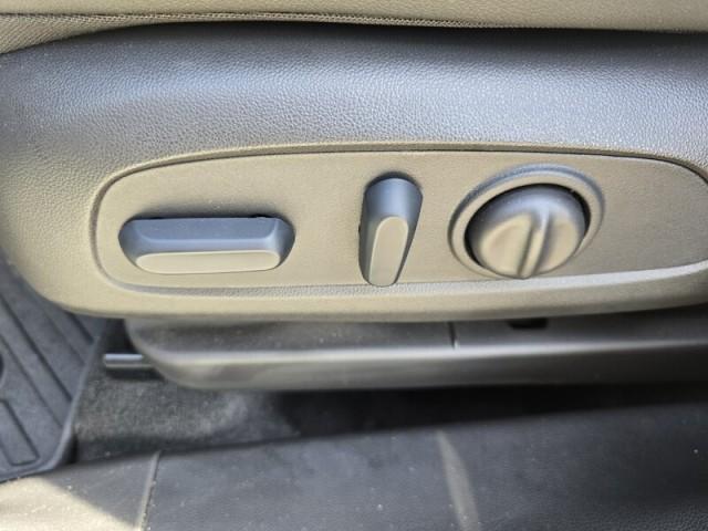 used 2025 Chevrolet TrailBlazer car, priced at $31,995