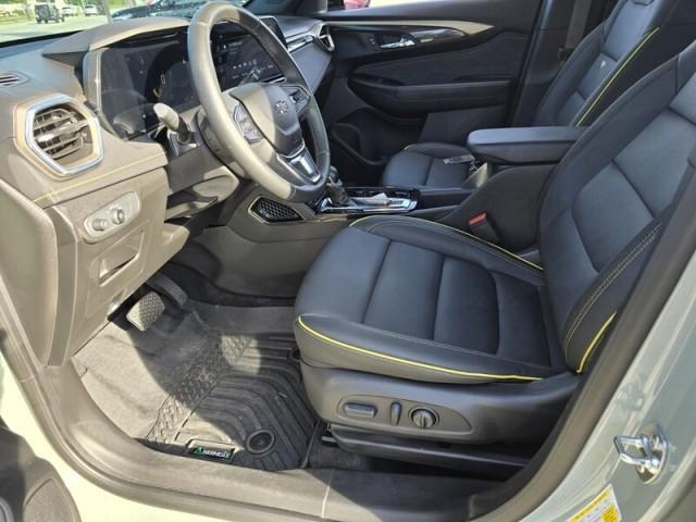 used 2025 Chevrolet TrailBlazer car, priced at $31,995