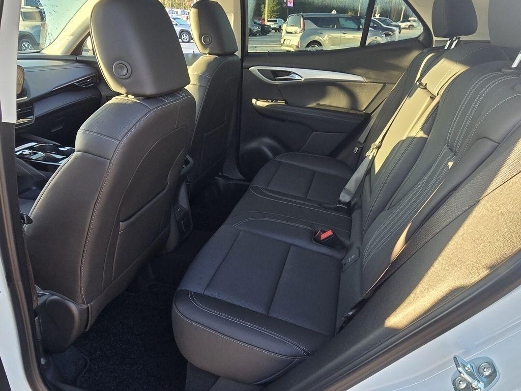 used 2025 Buick Envision car, priced at $38,390