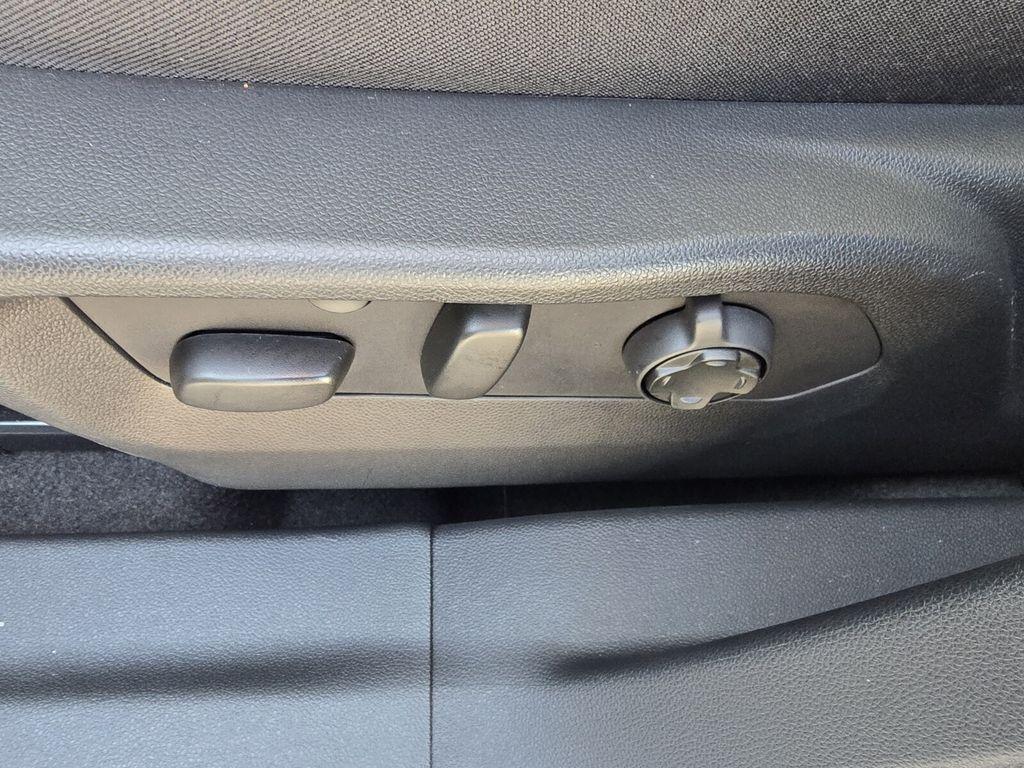 used 2025 Buick Envision car, priced at $38,390