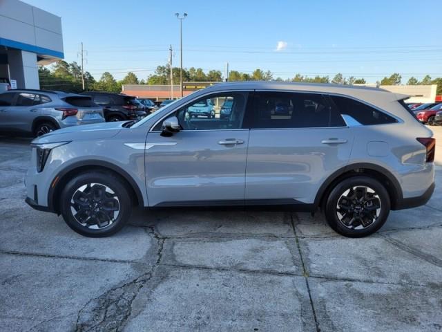 used 2024 Kia Sorento car, priced at $32,995