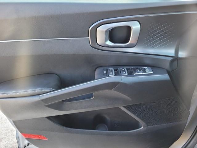 used 2024 Kia Sorento car, priced at $32,995
