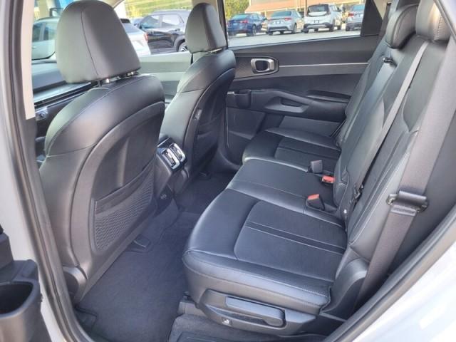 used 2024 Kia Sorento car, priced at $32,995