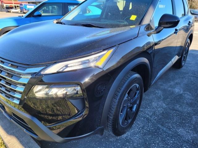 used 2024 Nissan Rogue car, priced at $25,995
