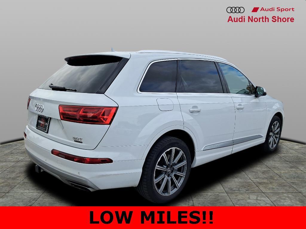 used 2018 Audi Q7 car, priced at $27,689