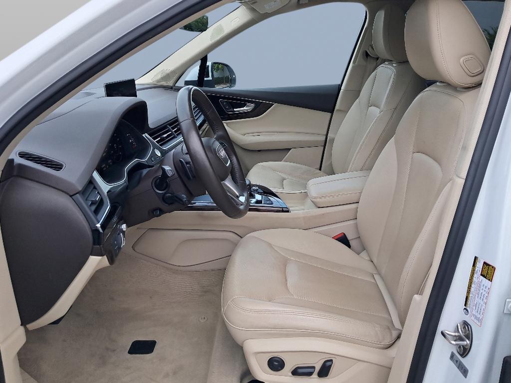 used 2018 Audi Q7 car, priced at $27,389
