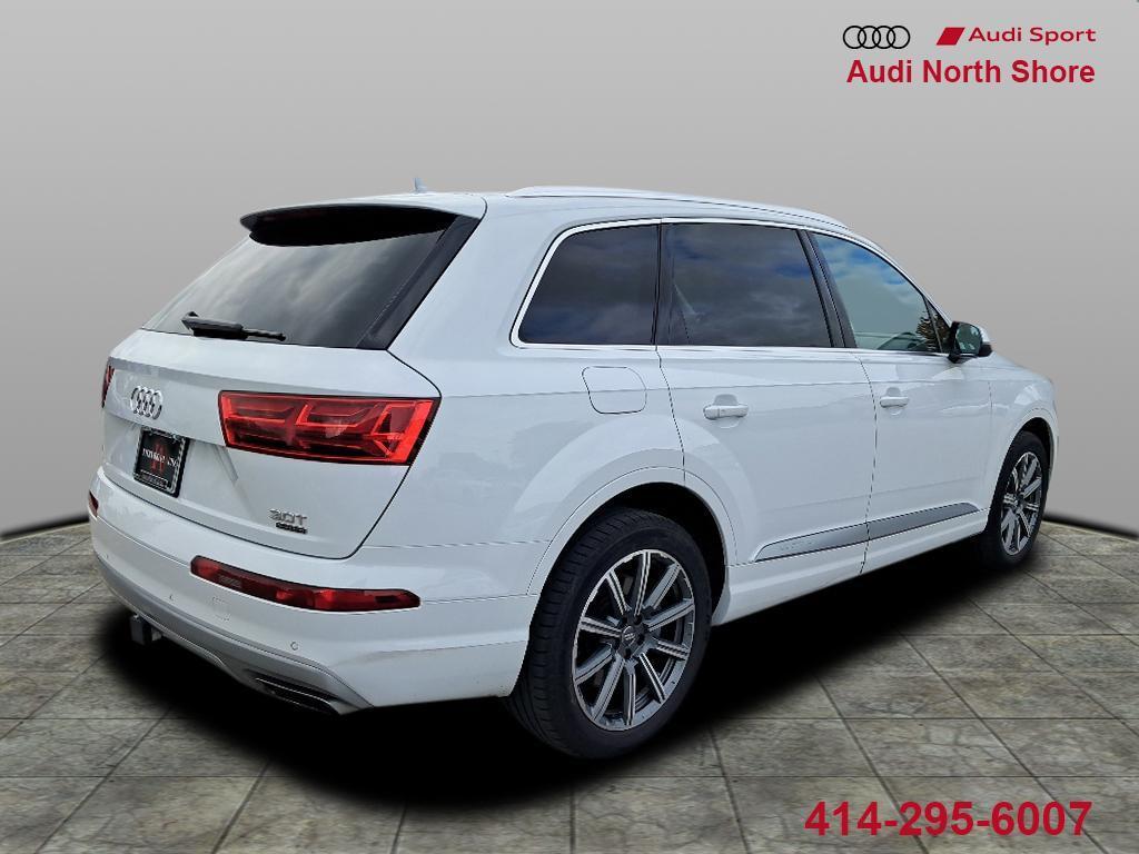 used 2018 Audi Q7 car, priced at $27,389