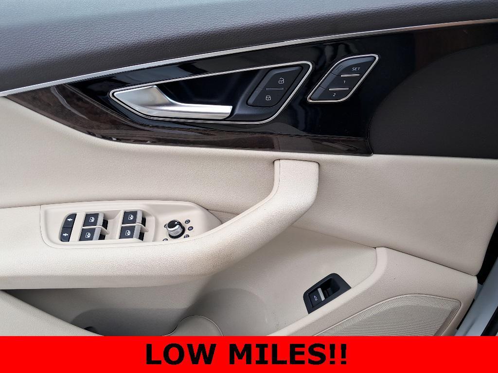 used 2018 Audi Q7 car, priced at $27,689