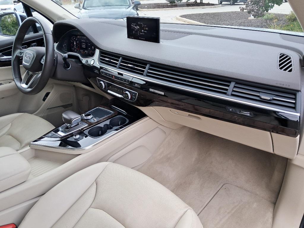 used 2018 Audi Q7 car, priced at $27,389