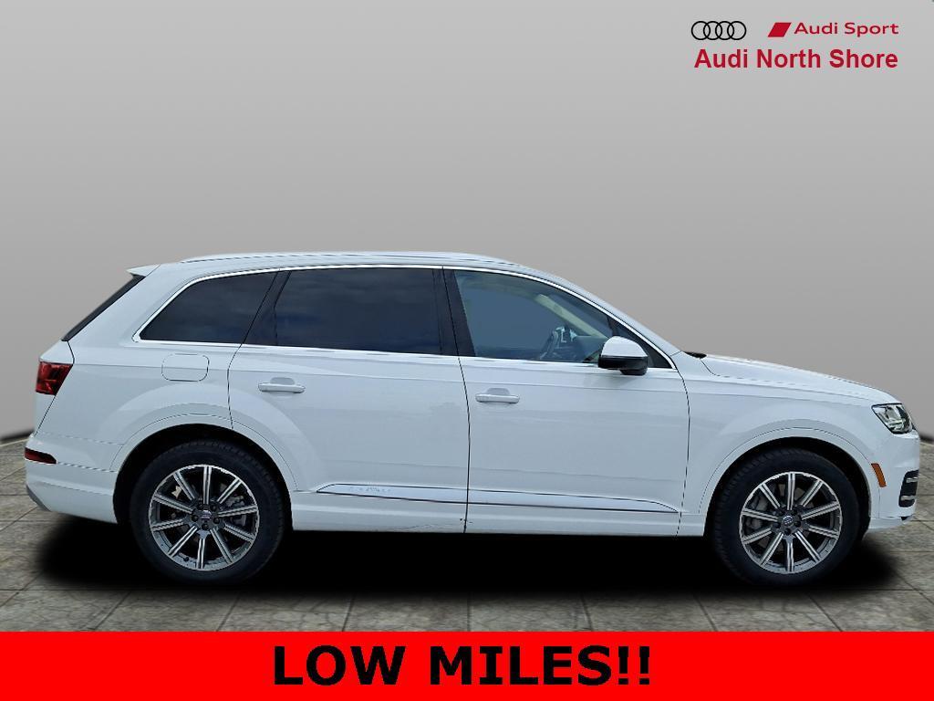 used 2018 Audi Q7 car, priced at $27,689