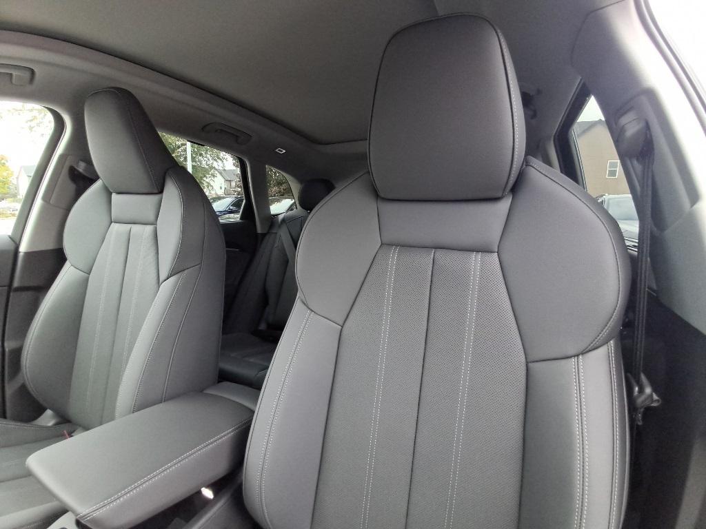 new 2025 Audi Q5 car