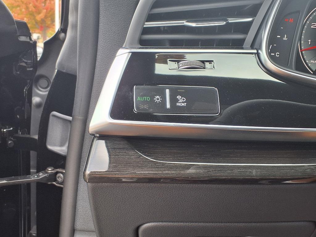 new 2026 Audi Q8 car, priced at $86,300