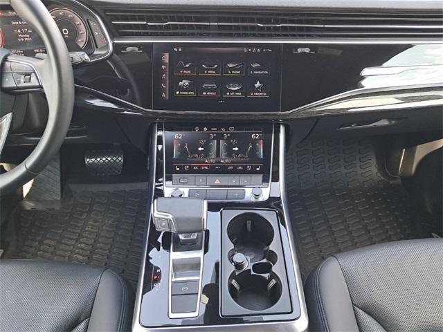 used 2023 Audi Q7 car