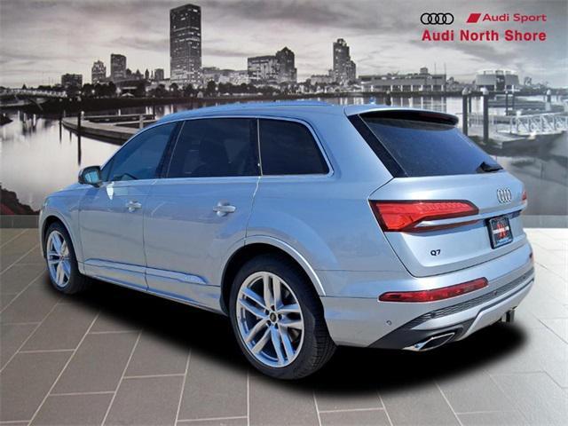 new 2025 Audi Q7 car, priced at $76,440