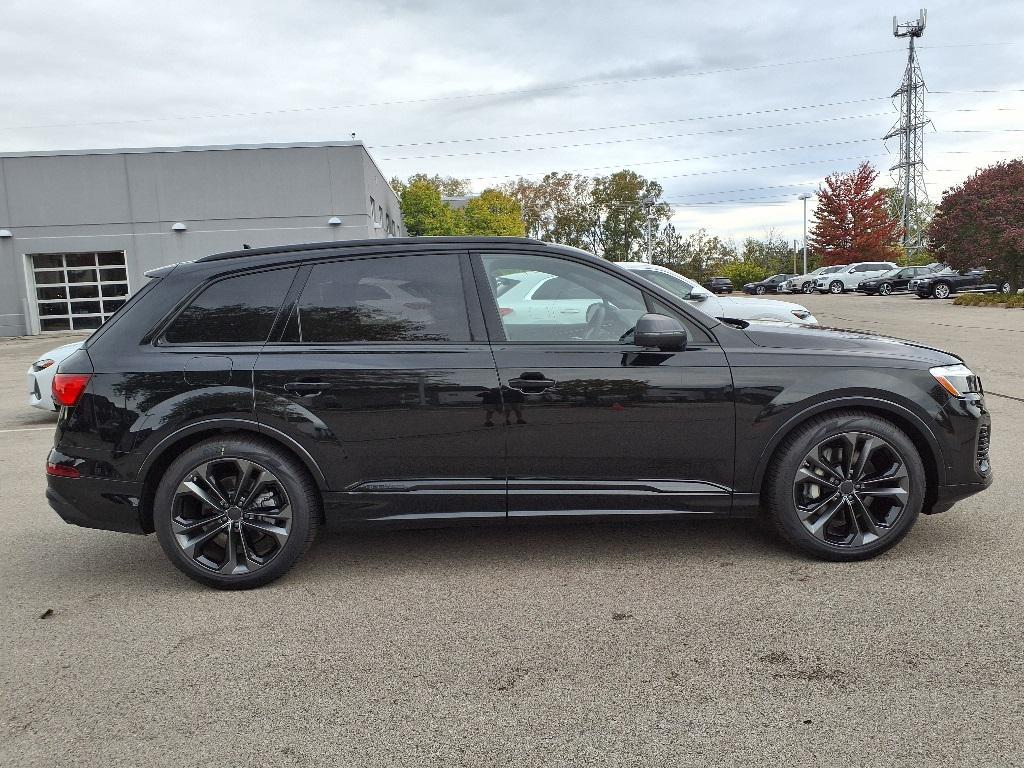 new 2026 Audi Q7 car, priced at $78,295