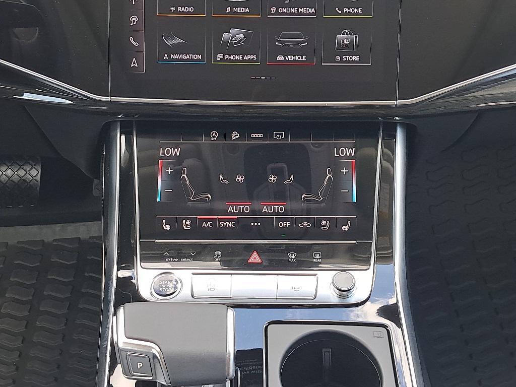 new 2025 Audi Q7 car, priced at $76,480