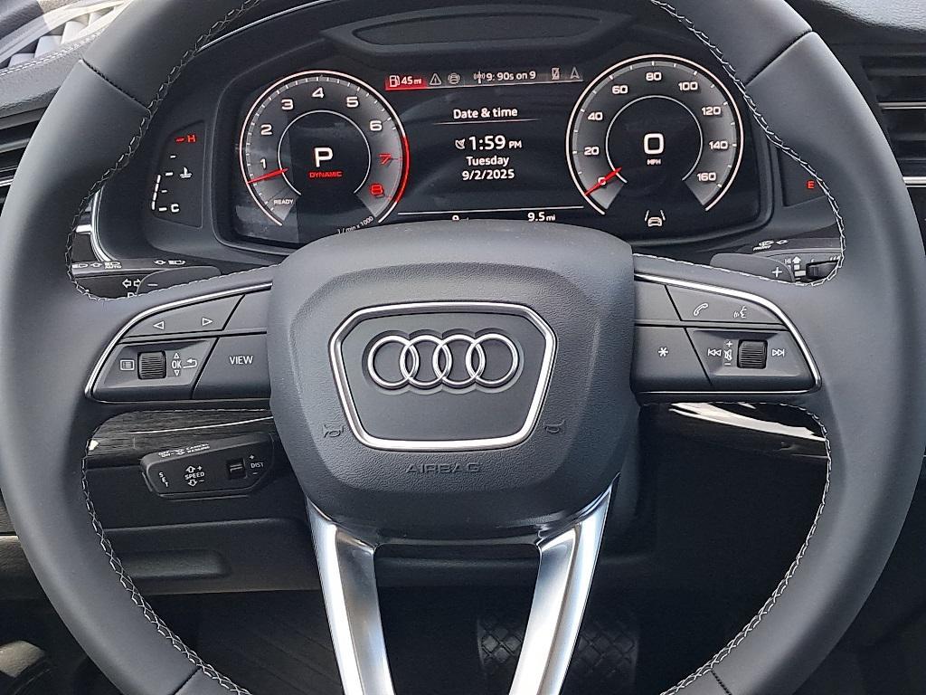 new 2025 Audi Q7 car, priced at $76,480