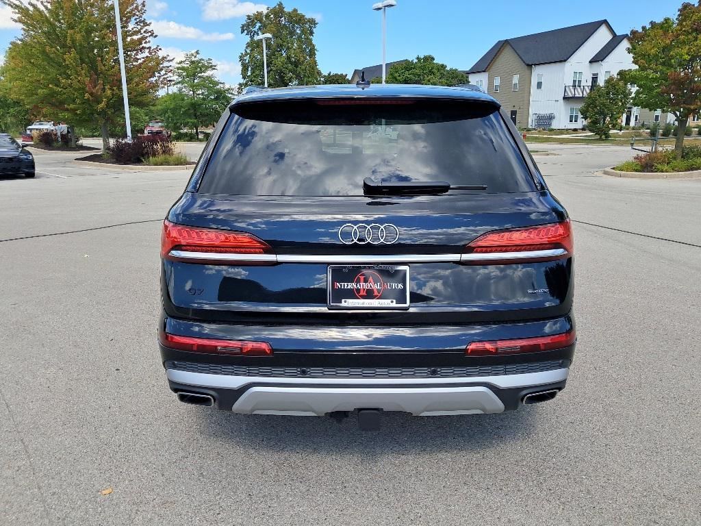 new 2025 Audi Q7 car, priced at $76,480