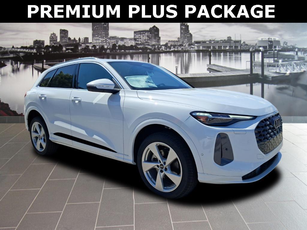 new 2025 Audi Q5 car, priced at $61,300