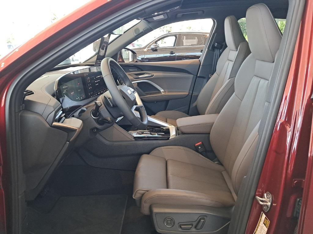 new 2025 Audi Q5 car, priced at $61,695