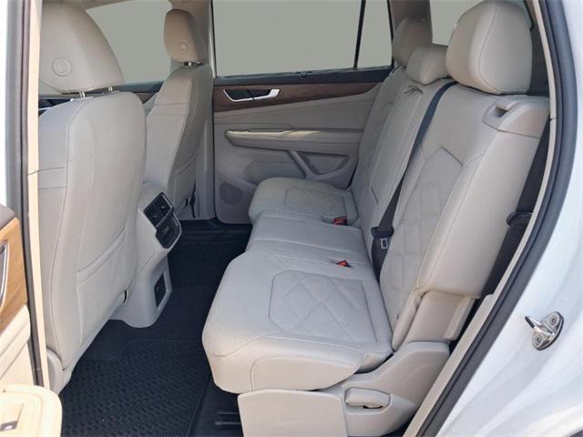 used 2024 Volkswagen Atlas car, priced at $38,499