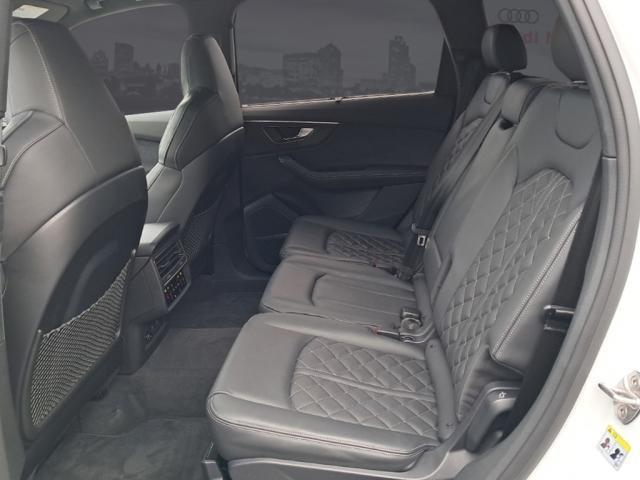 used 2023 Audi SQ7 car