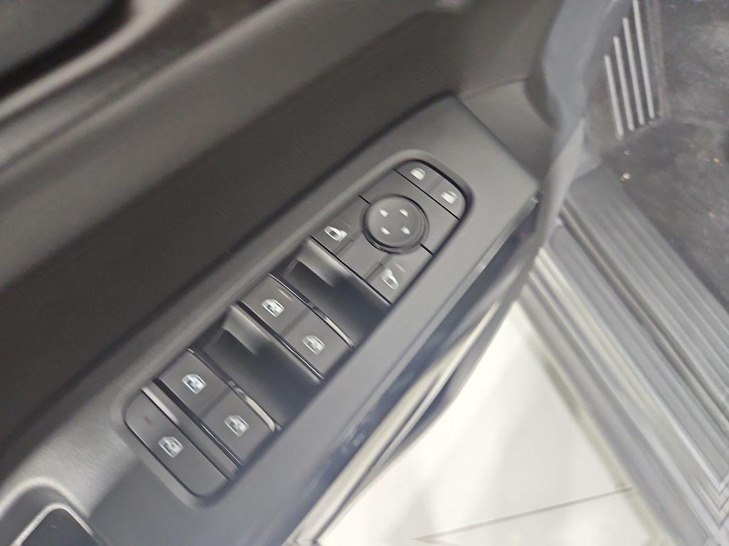 new 2025 Nissan Pathfinder car, priced at $35,395