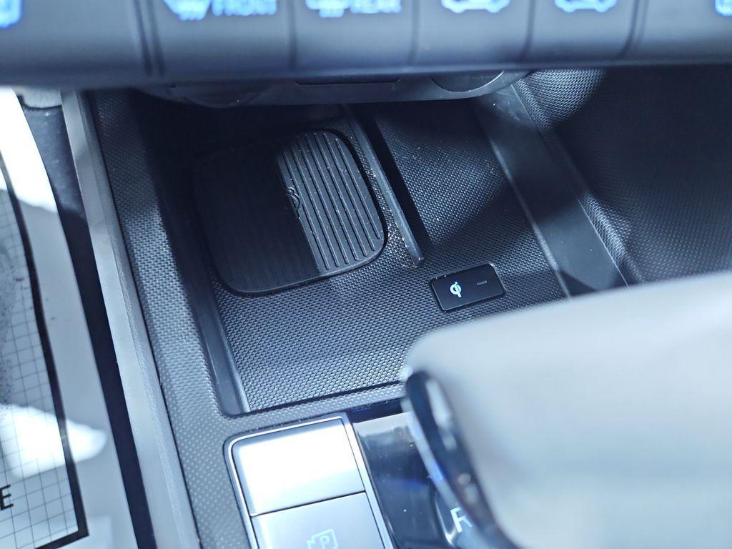 used 2024 Hyundai Elantra car, priced at $21,413