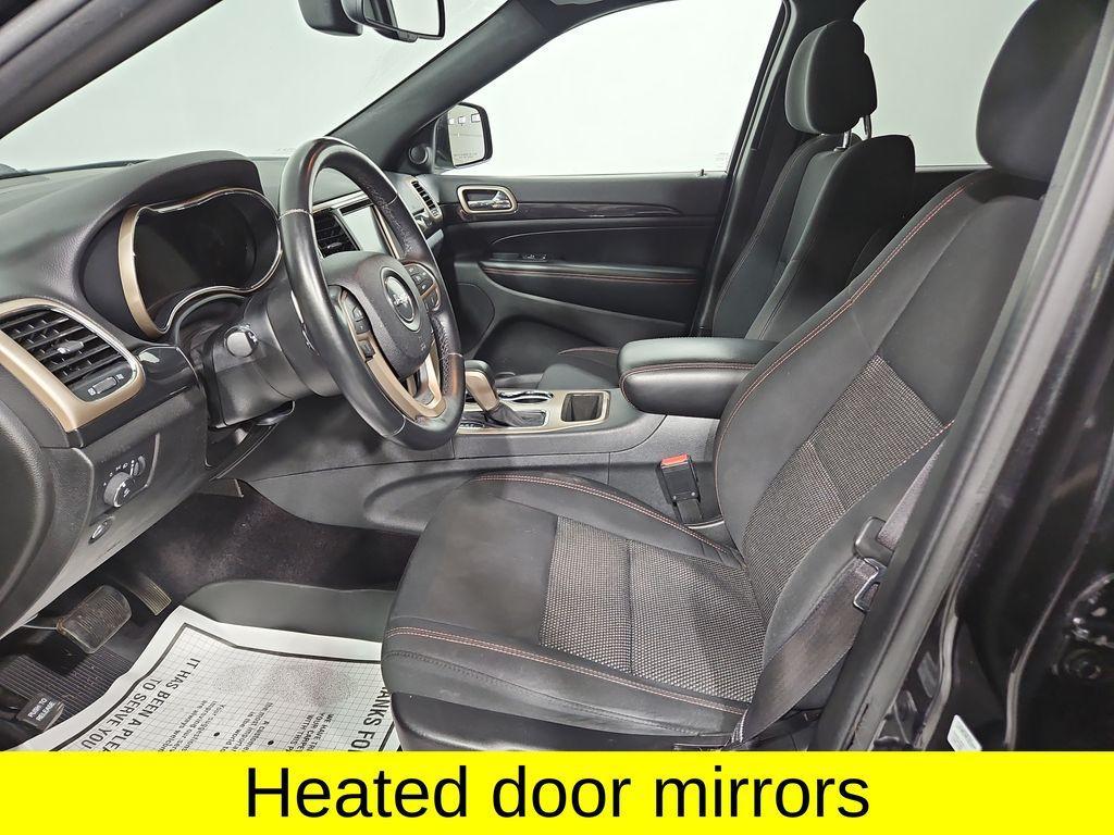used 2016 Jeep Grand Cherokee car, priced at $17,494