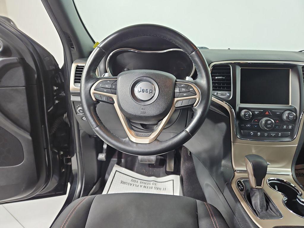 used 2016 Jeep Grand Cherokee car, priced at $17,494