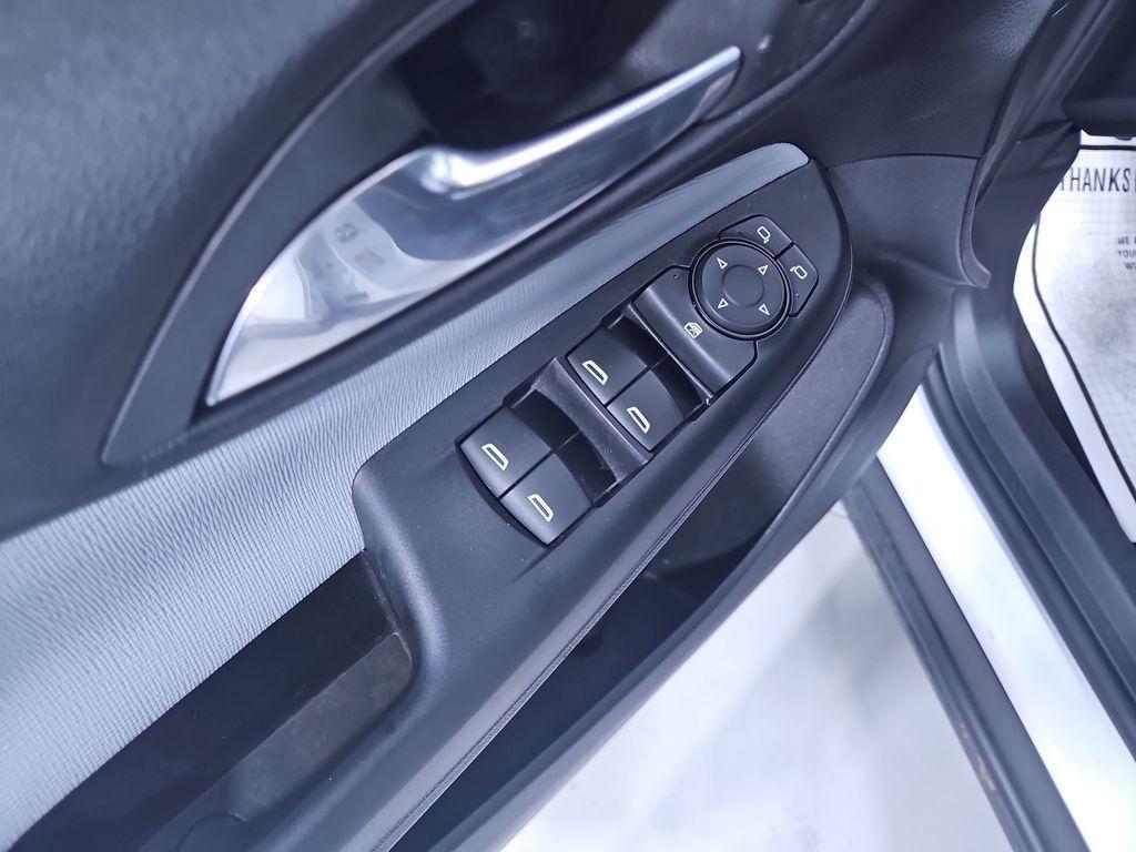 used 2024 Buick Envista car, priced at $22,044