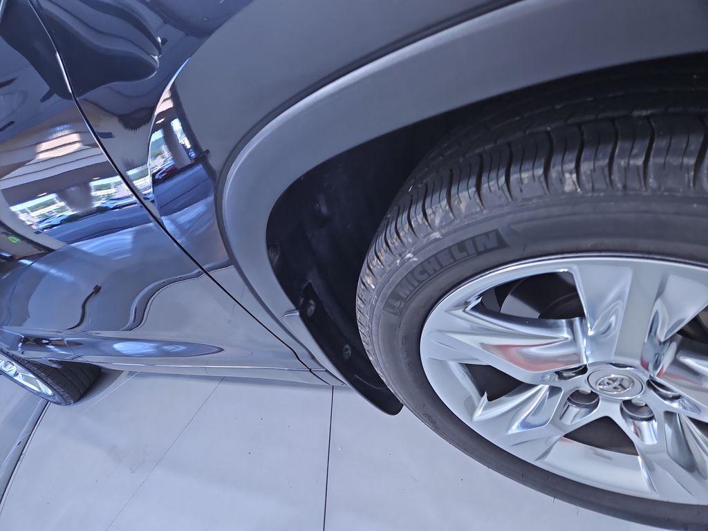 used 2014 Toyota Highlander car, priced at $23,968